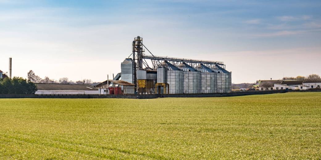 agro-processing and manufacturing plant for processing and silve agro-processing and manufacturing plant for processing and silver silos for drying cleaning and storage of agricultural products, flour, cereals and grain. Granary elevator.